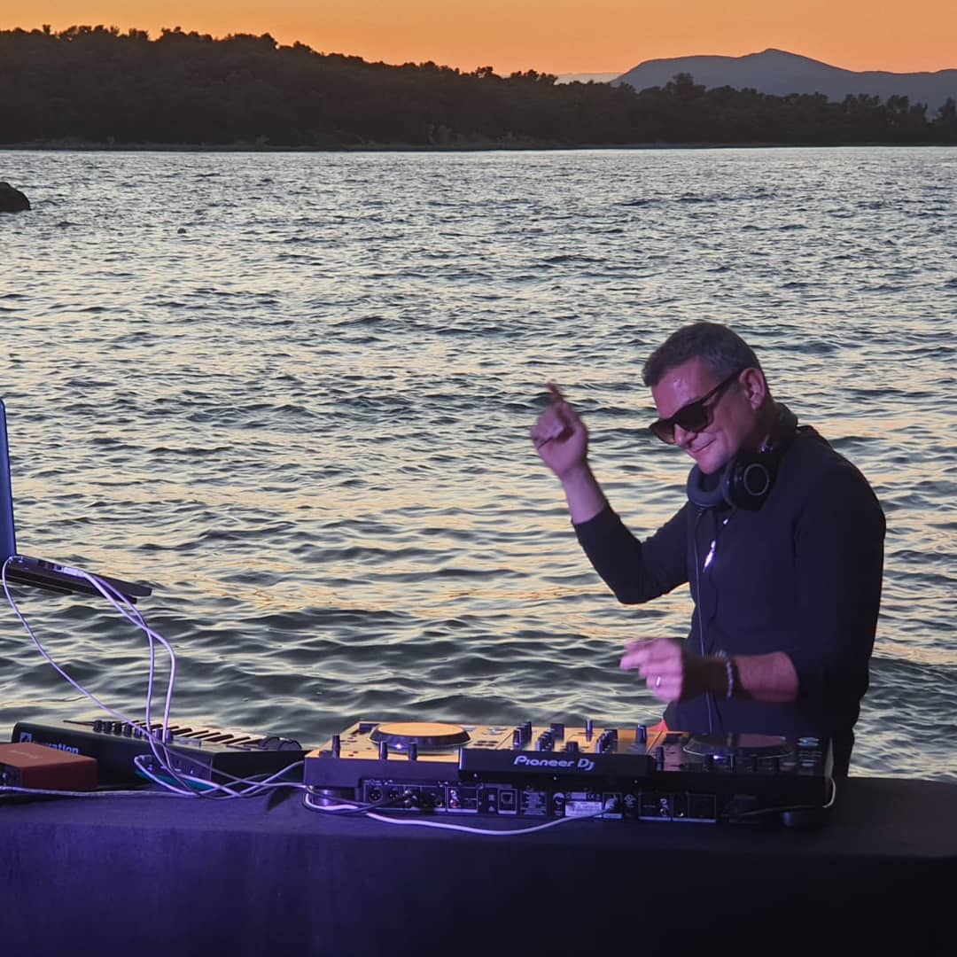 DJ Sergee ile Elektronik Dans Müziğinde Yeni Bir Dönem
