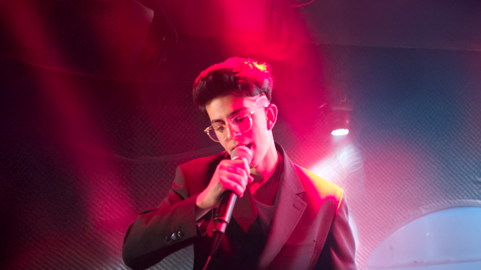 Can Karabuya: Sokaklardan Keşfe, Asi Ruha Sahip Sanatçının Yükselişi